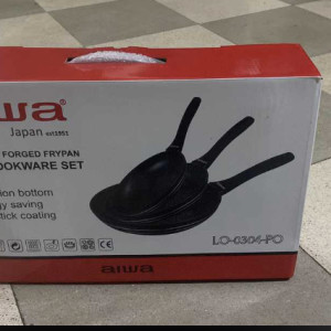 Set of 3 AIWA pans . Pans: Ø20cm, Ø24cm, Ø28cm